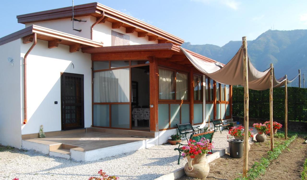 Madre Terra Villa Pimonte Bagian luar foto